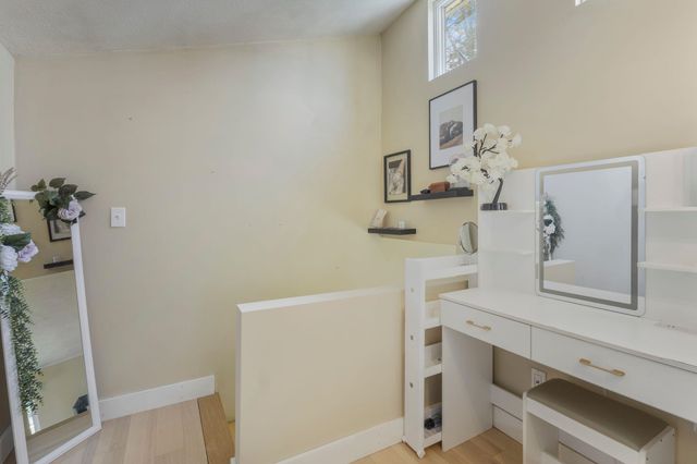 322 Long Shores Drive, Barrington, NH 03825