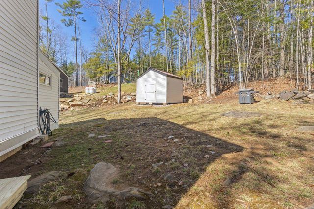 322 Long Shores Drive, Barrington, NH 03825