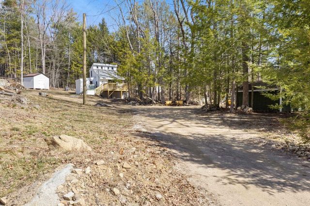 322 Long Shores Drive, Barrington, NH 03825