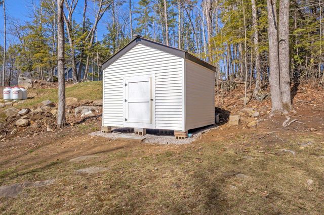 322 Long Shores Drive, Barrington, NH 03825