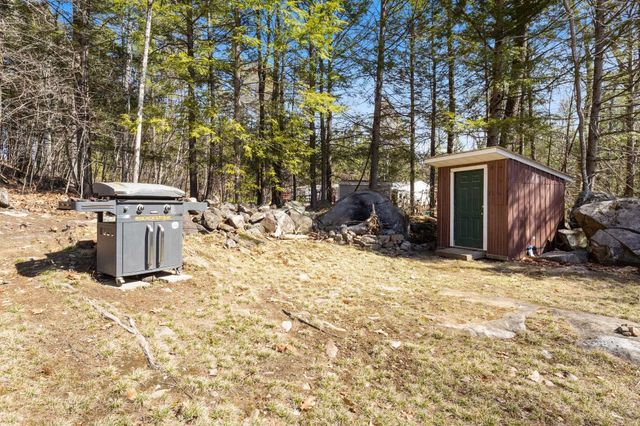 322 Long Shores Drive, Barrington, NH 03825