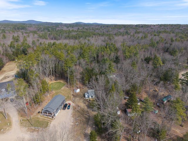 322 Long Shores Drive, Barrington, NH 03825