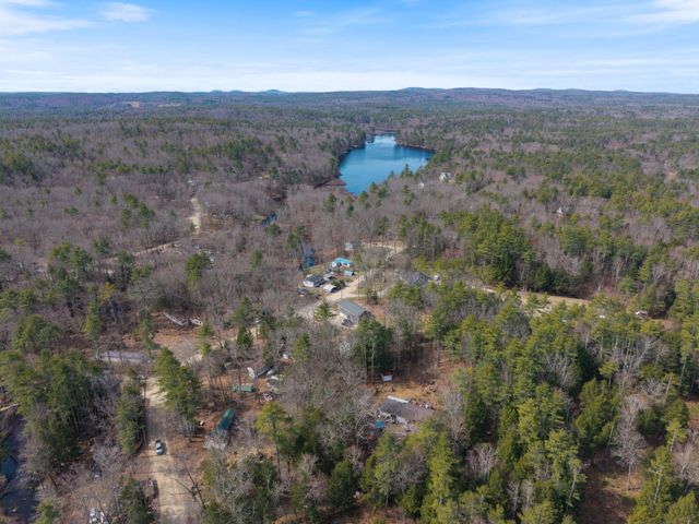 322 Long Shores Drive, Barrington, NH 03825