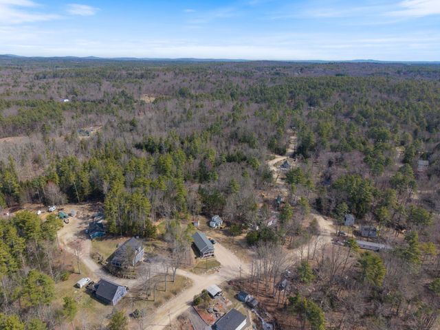 322 Long Shores Drive, Barrington, NH 03825