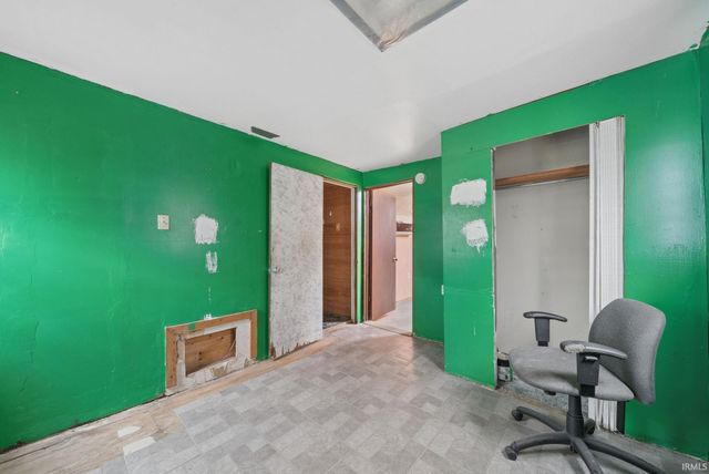 653 N Gentry Street, Frankfort, IN 46041