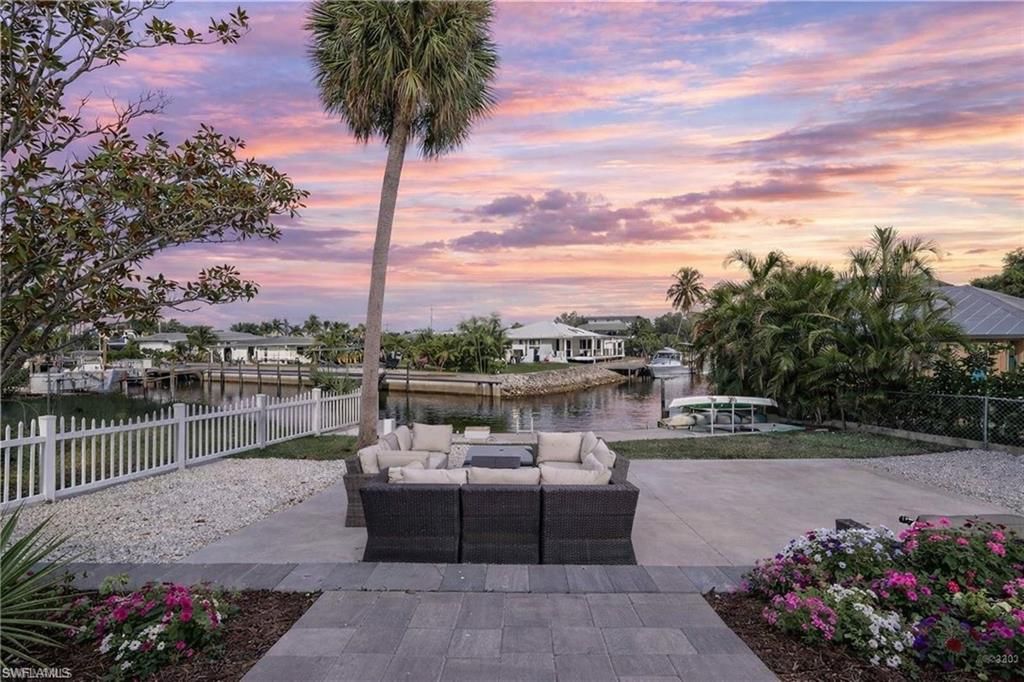 3461 Lakeview DR, Naples, FL 34112