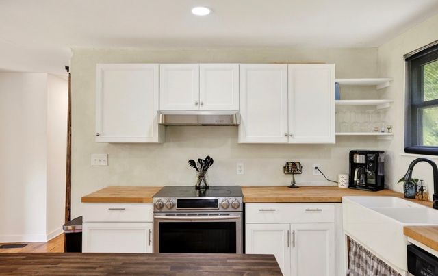 4748 Eatons Creek Rd NW, Nashville, TN 37218