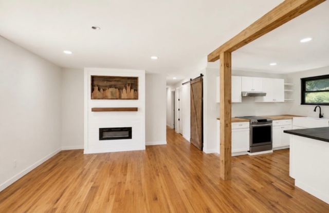 4748 Eatons Creek Rd NW, Nashville, TN 37218