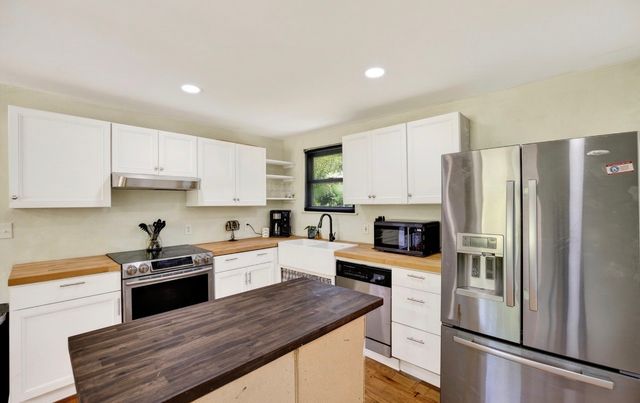 4748 Eatons Creek Rd NW, Nashville, TN 37218