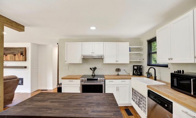 4748 Eatons Creek Rd NW, Nashville, TN 37218