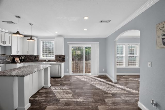 528 Claride St, Corpus Christi, TX 78418