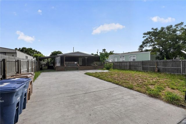 528 Claride St, Corpus Christi, TX 78418