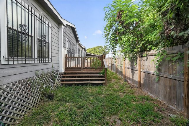 528 Claride St, Corpus Christi, TX 78418