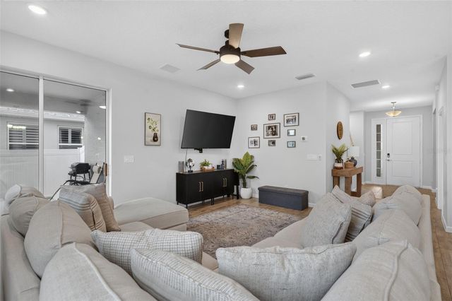 2340 SIRENA LANE, Mount Dora, FL 32757