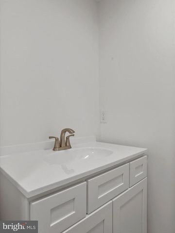 657 ASH ST, Strasburg, VA 22657