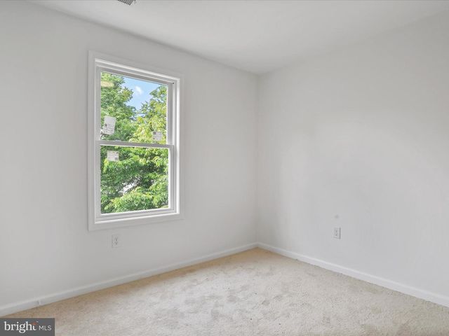 657 ASH ST, Strasburg, VA 22657