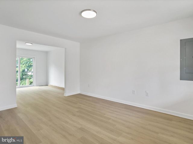 657 ASH ST, Strasburg, VA 22657