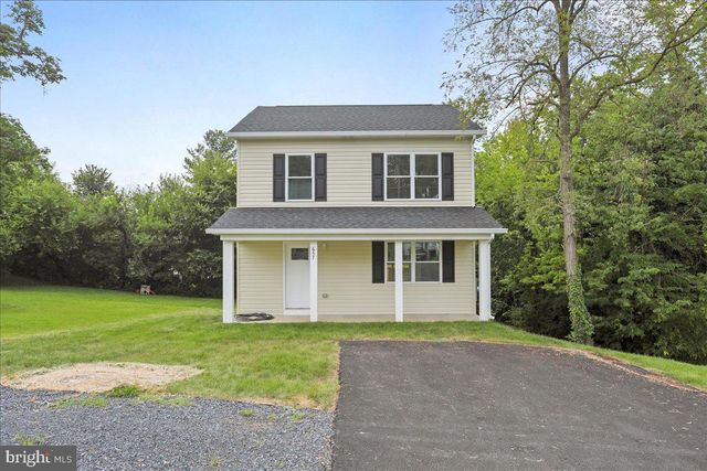 657 ASH ST, Strasburg, VA 22657
