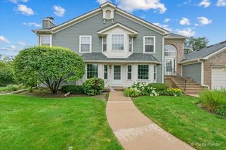 349 Kresswood Drive 349, West Chicago, IL 60185