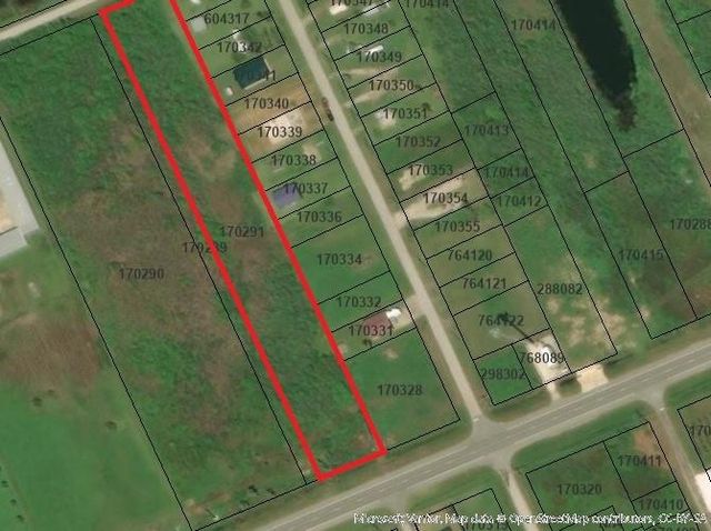 819 Highway 87, Gilchrist, TX 77617