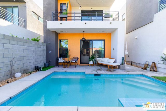 482 Paragon Loop, Palm Springs, CA 92262