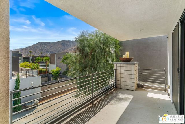 482 Paragon Loop, Palm Springs, CA 92262