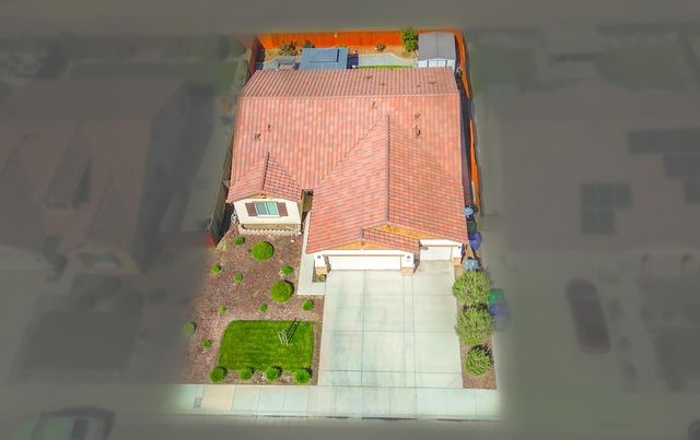 652 Pinelli Dr, Los Banos, CA 93635