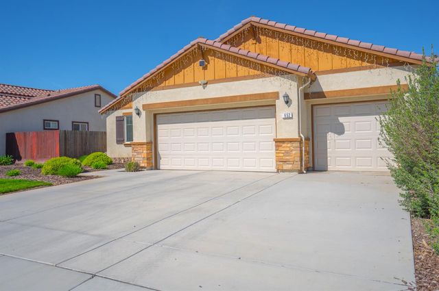 652 Pinelli Dr, Los Banos, CA 93635