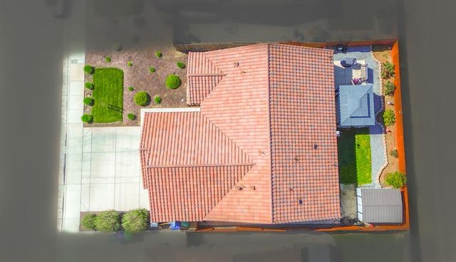 652 Pinelli Dr, Los Banos, CA 93635