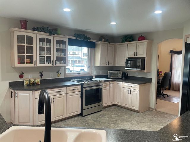 7316 Hidden Valley Drive, Bedford Twp, MI 48144
