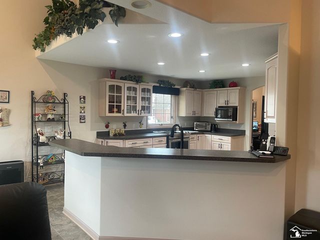 7316 Hidden Valley Drive, Bedford Twp, MI 48144