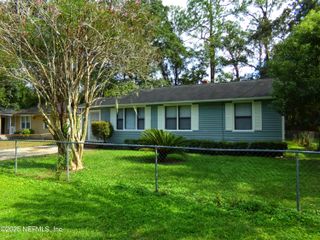 2456 ELLINGTON Avenue, Jacksonville, FL 32209