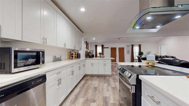 827 Dondell Street, Channelview, TX 77530