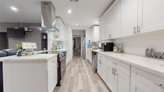 827 Dondell Street, Channelview, TX 77530