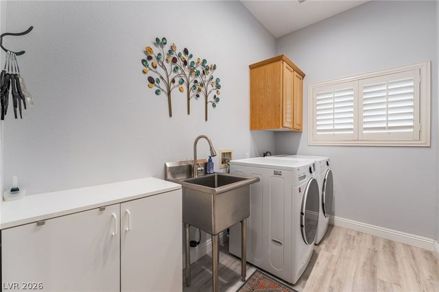 3991 Camelot Cove Street, Las Vegas, NV 89147