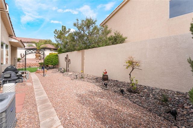 3991 Camelot Cove Street, Las Vegas, NV 89147