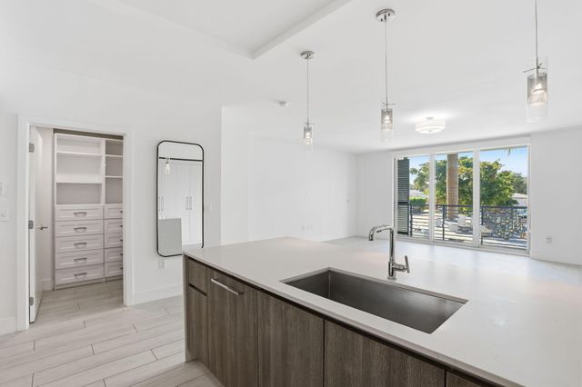 111 SE 1st Avenue 218, Delray Beach, FL 33444