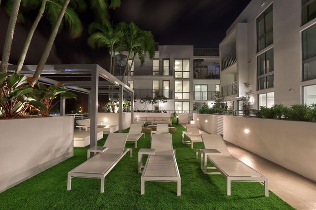 111 SE 1st Avenue 218, Delray Beach, FL 33444