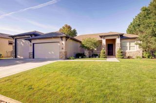 12141 W Pinewood River Ln, Star, ID 83669