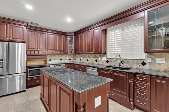 1119 Shadow Lakes Boulevard, Allen, TX 75002