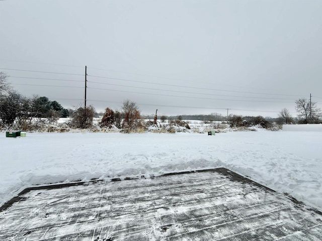 3224 S Bartells Drive, Beloit, WI 53511