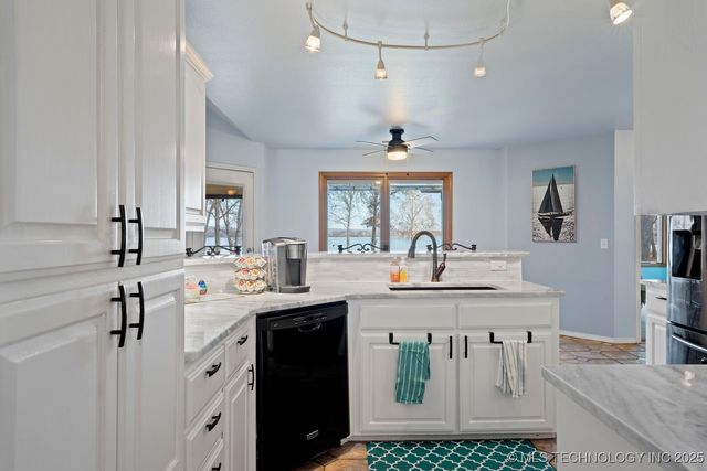 27204 S 125 Highway 9, Afton, OK 74331