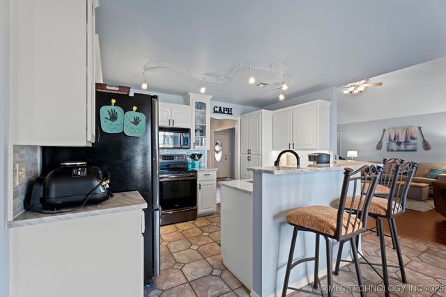 27204 S 125 Highway 9, Afton, OK 74331