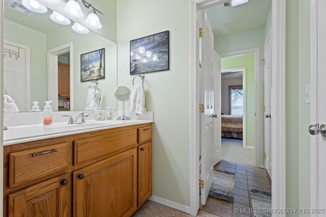 27204 S 125 Highway 9, Afton, OK 74331