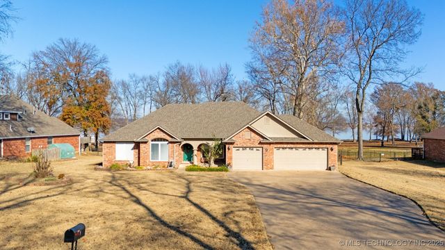 27204 S 125 Highway 9, Afton, OK 74331