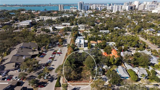 654 LAFAYETTE COURT, Sarasota, FL 34236