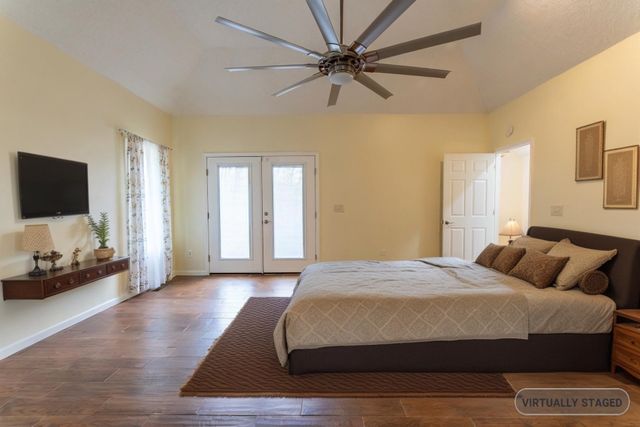 1255 TWIN VIEW CIR, Selmer, TN 38375