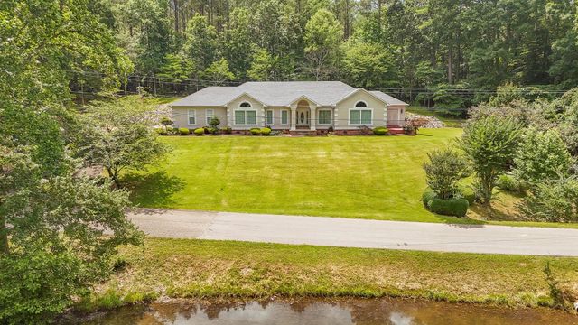 1255 TWIN VIEW CIR, Selmer, TN 38375