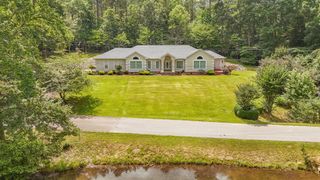 1255 TWIN VIEW CIR, Selmer, TN 38375