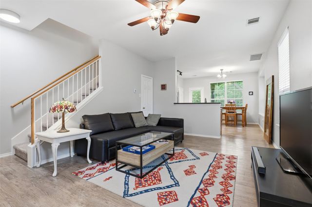 1481 E Old Settlers BLVD 1502, Round Rock, TX 78664
